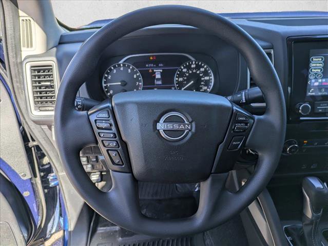 Used 2022 Nissan Frontier SV image 11