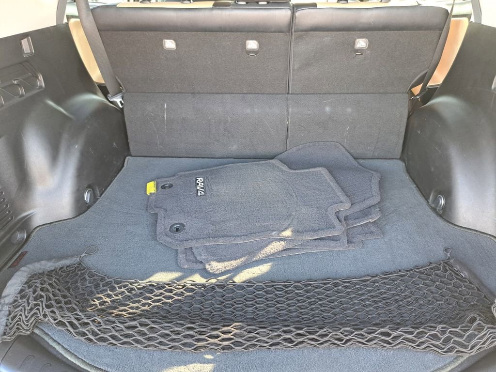 Used 2017 Toyota RAV4 Limited image 26