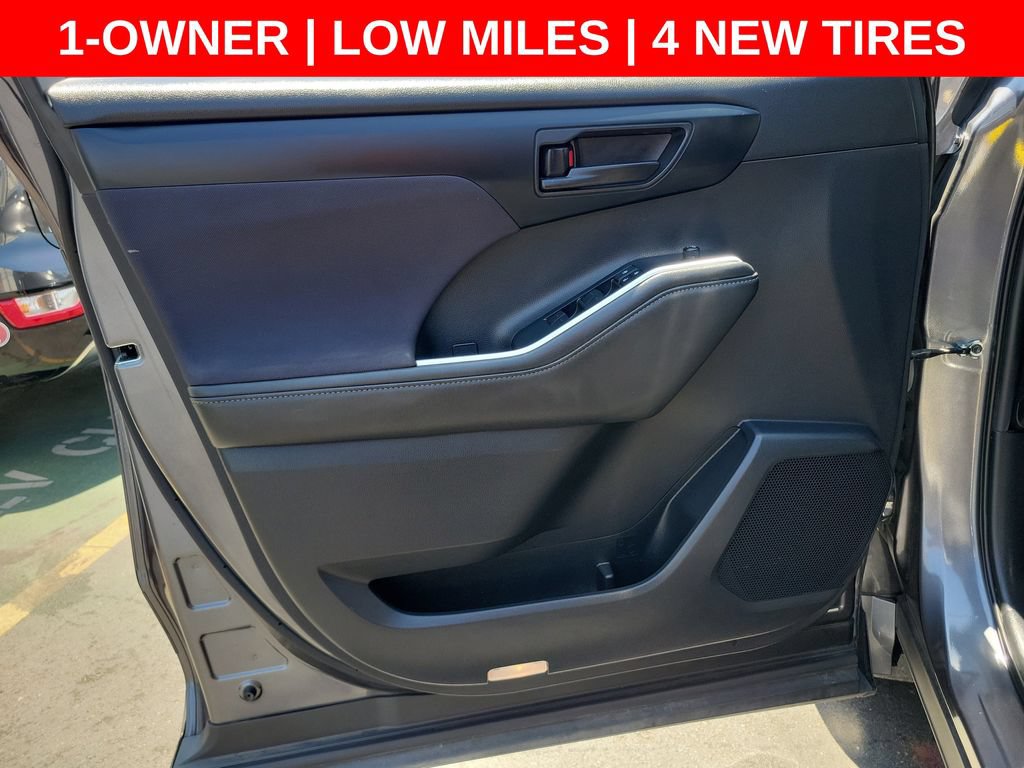Used 2021 Toyota Highlander L FWD image 21