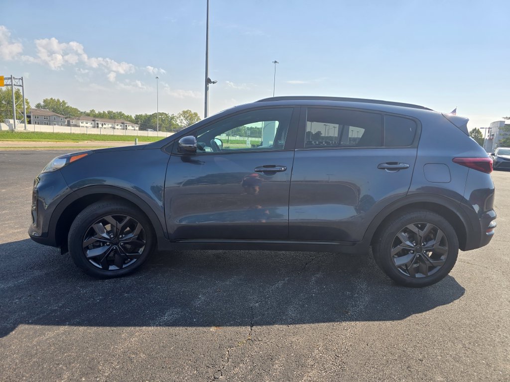 Used 2022 Kia Sportage Nightfall Edition FWD image 12