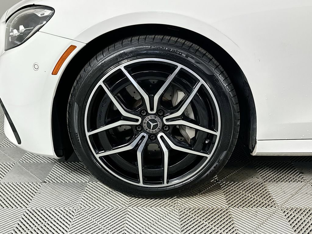 Used 2023 Mercedes-Benz E 350 4MATIC Sedan image 32