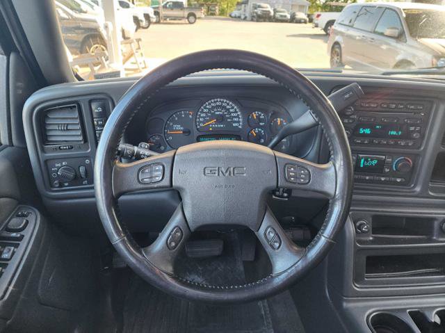 Used 2007 GMC Sierra 3500 SLT w/ Heavy-Duty Power Package AWD/4WD image 21