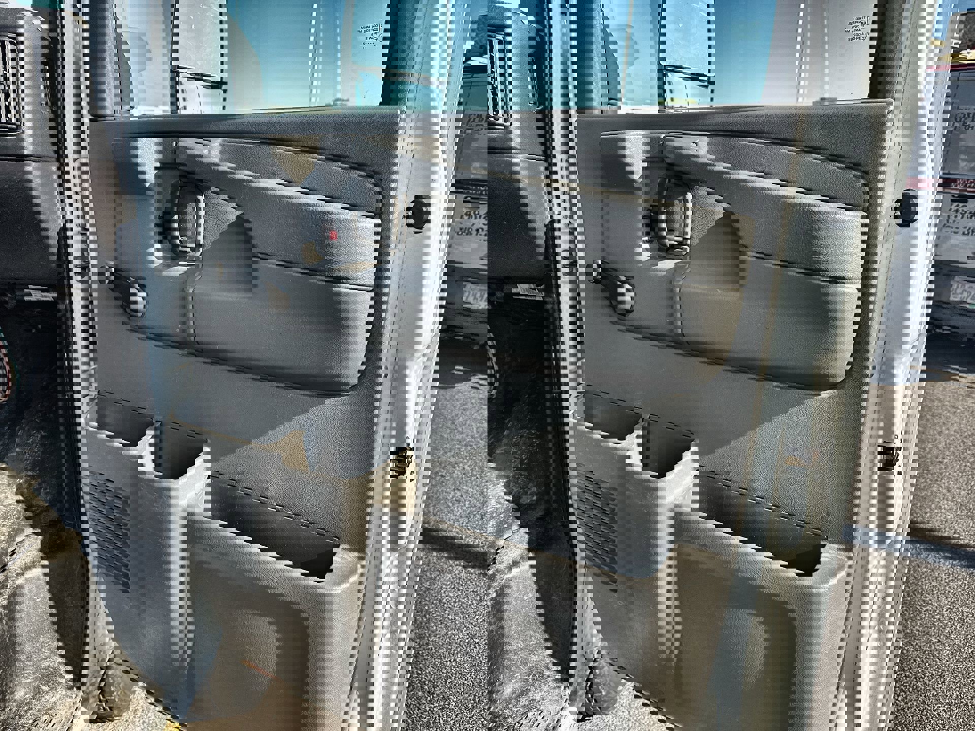 Used 2012 Chevrolet Express 3500 image 21