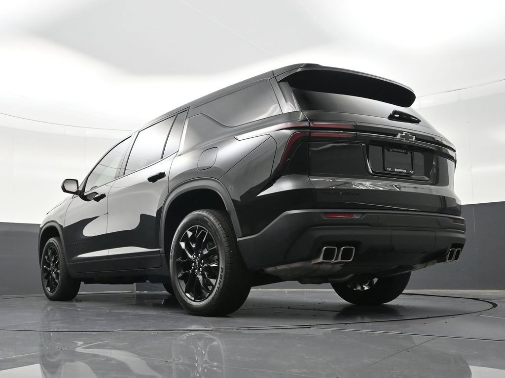 Used 2024 Chevrolet Traverse LS w/ Midnight/Sport Edition FWD image 25
