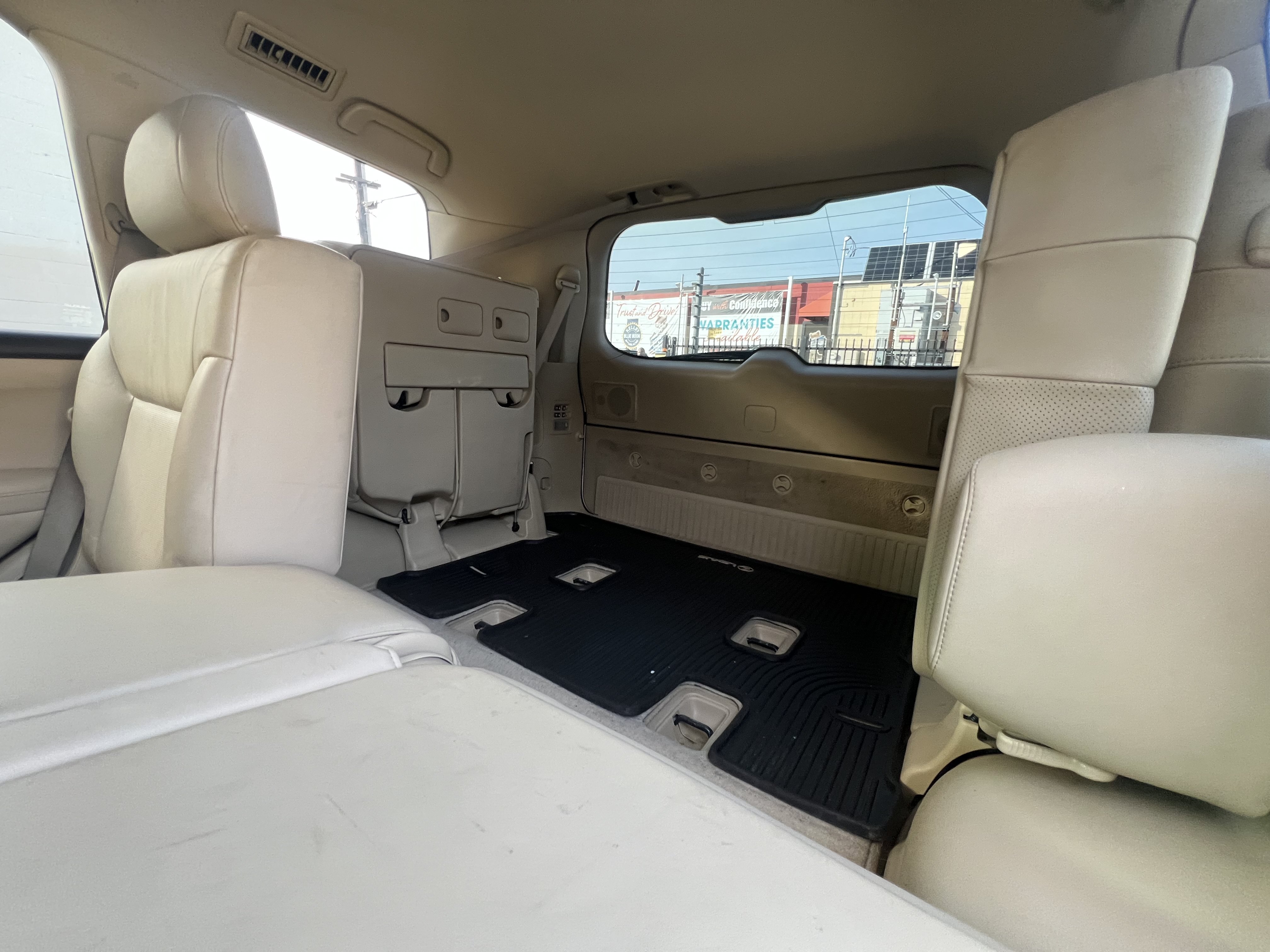 Used 2009 Lexus LX 570 4WD image 26