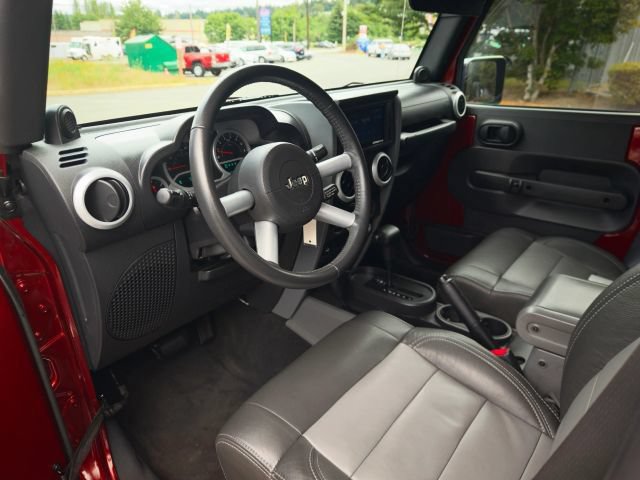 Used 2009 Jeep Wrangler Unlimited Sahara w/ Trailer Tow Group AWD/4WD image 14