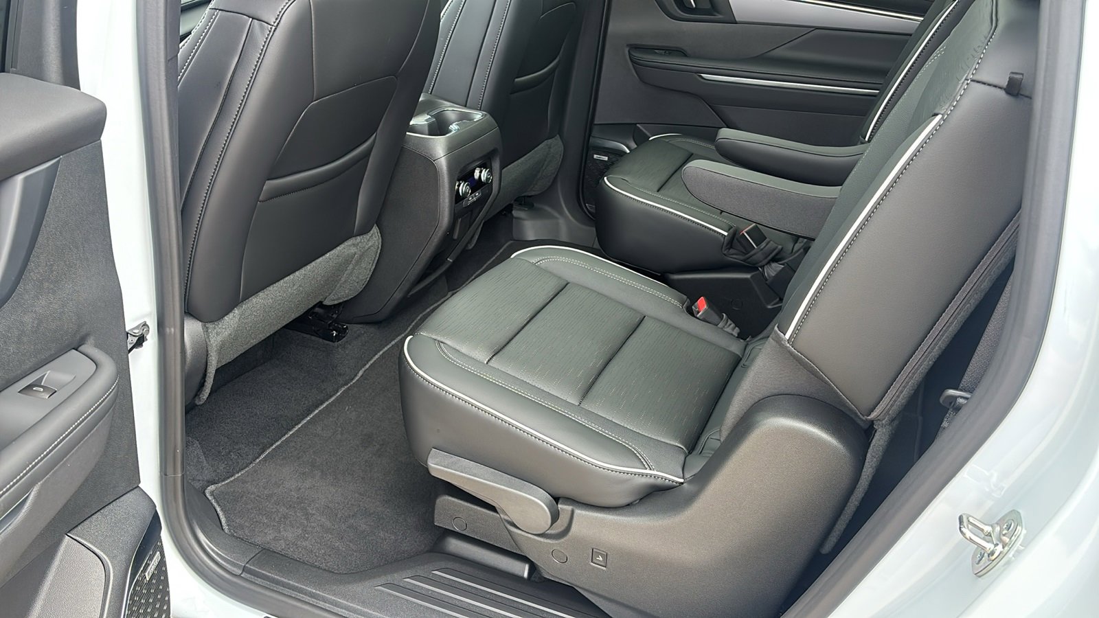 New 2026 Buick Enclave Sport Touring w/ Power Package image 26