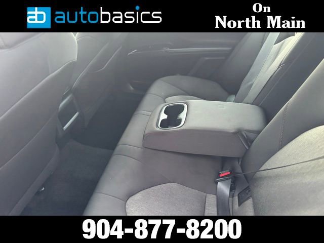 Used 2020 Toyota Camry LE image 19
