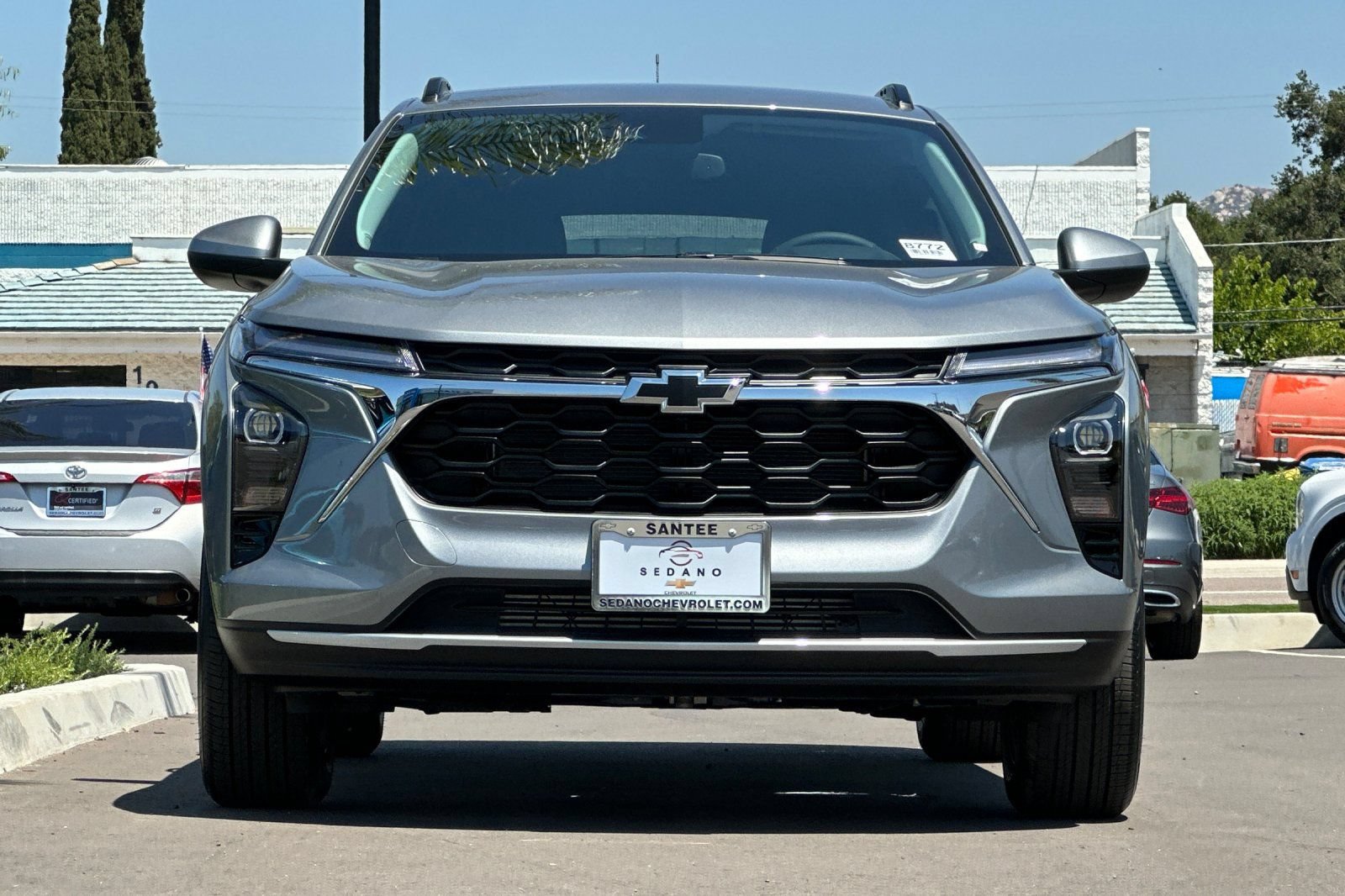 New 2026 Chevrolet Trax LT w/ Driver Confidence Package FWD image 9