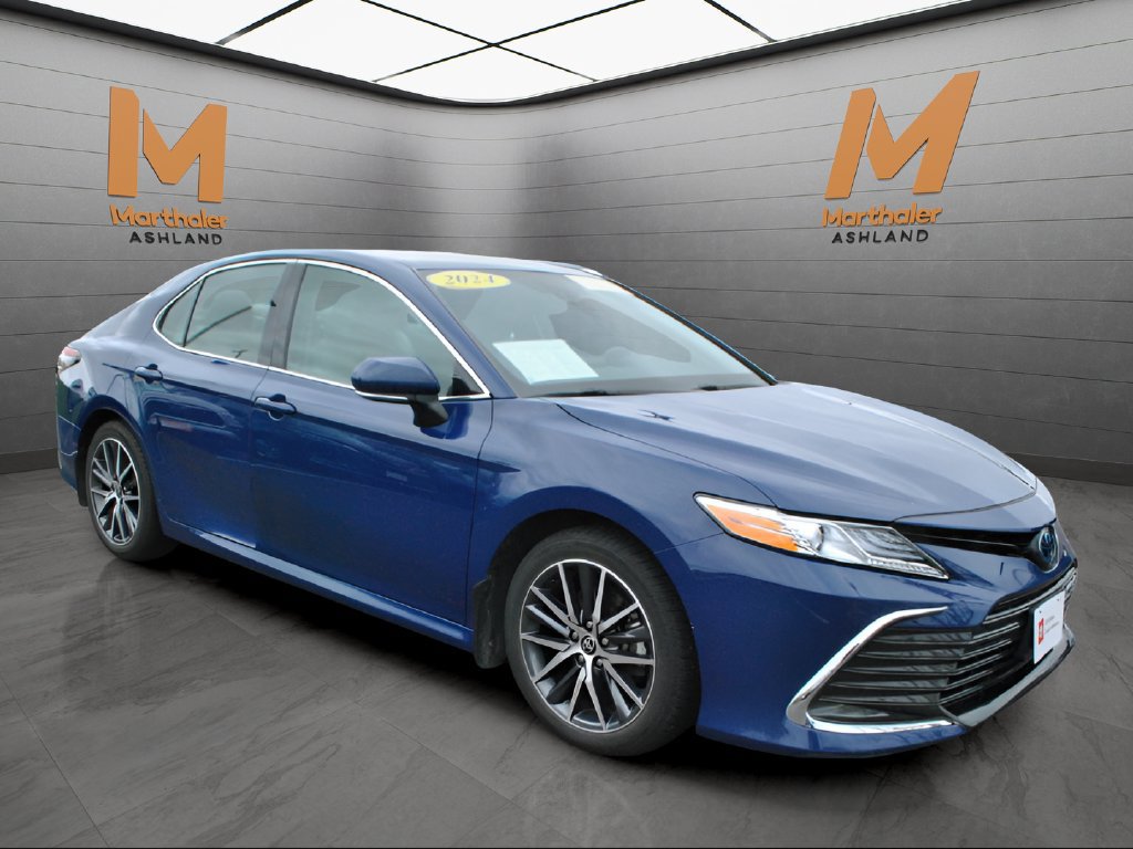 Certified 2024 Toyota Camry XLE w/ Cold Weather Package FWD image 5