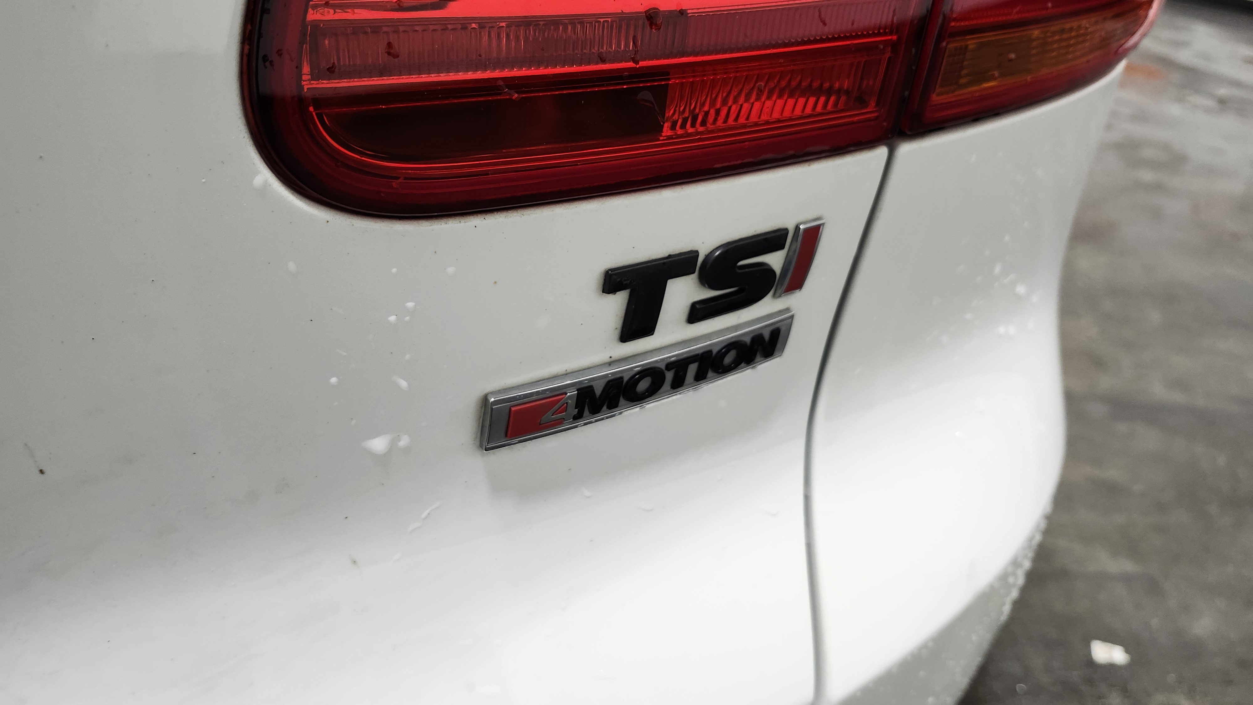 Used 2017 Volkswagen Tiguan SEL image 20