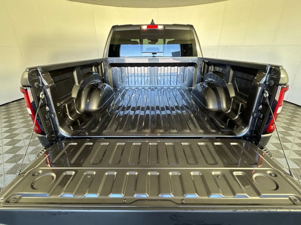 New 2027 RAM 1500 4x4 Crew Cab image 31