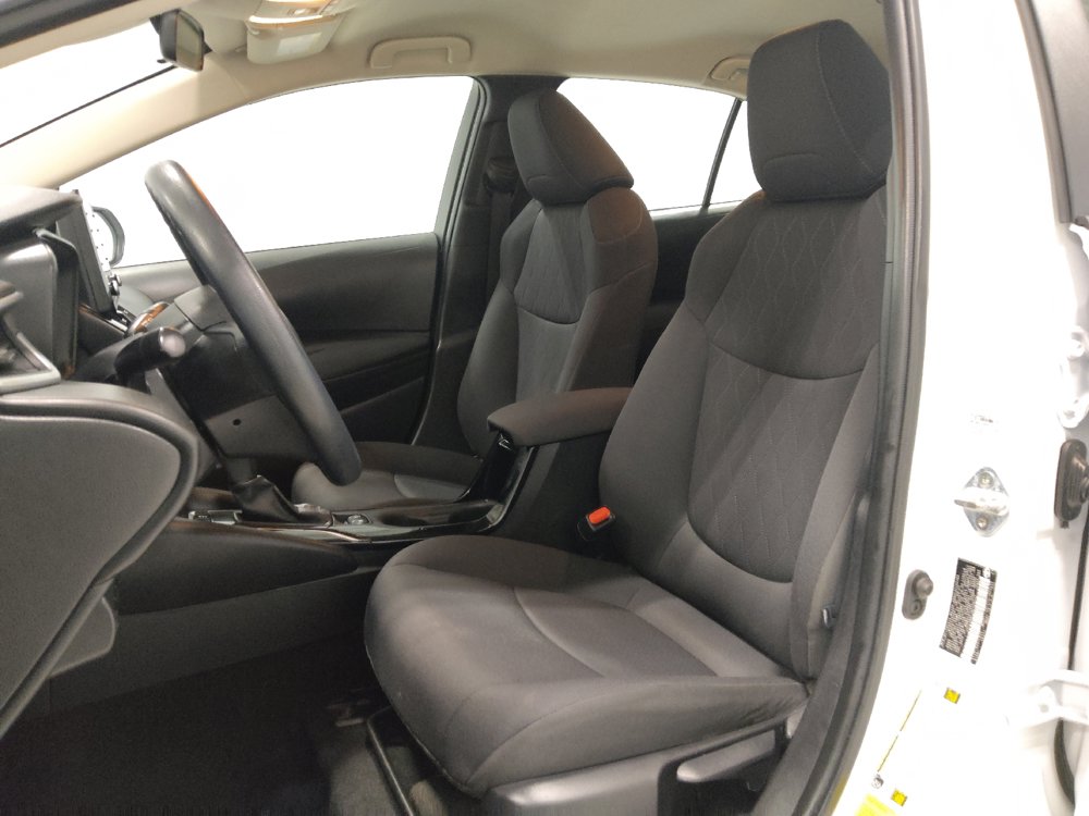Used 2022 Toyota Corolla LE FWD image 17