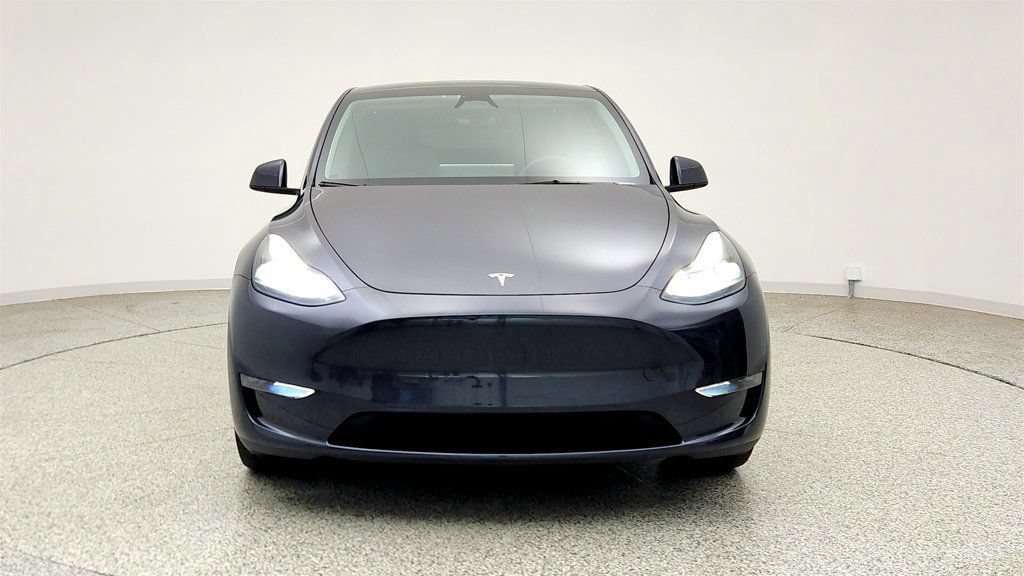 Used 2024 Tesla Model Y Long Range AWD/4WD image 2