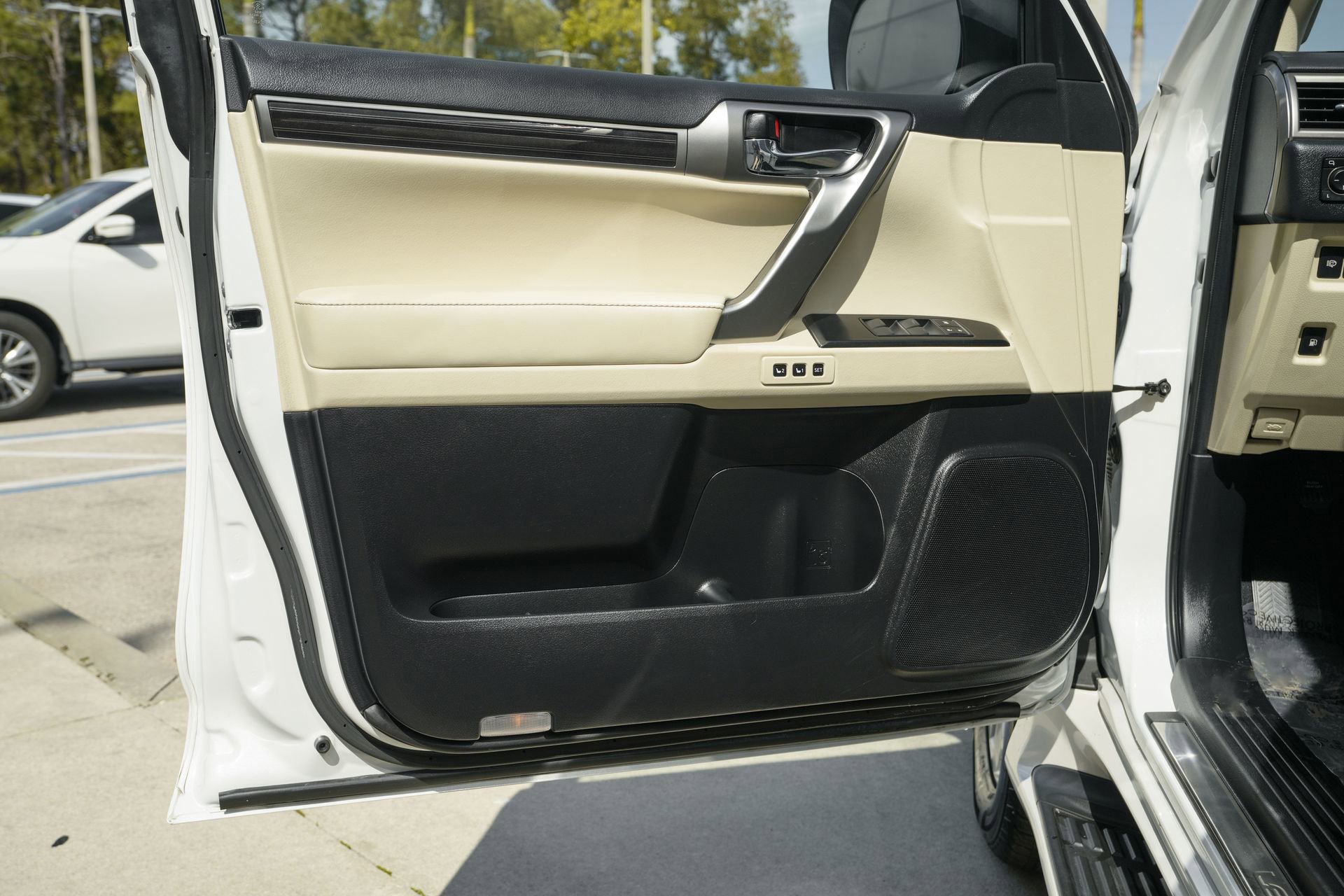 Used 2023 Lexus GX 460 Premium image 33
