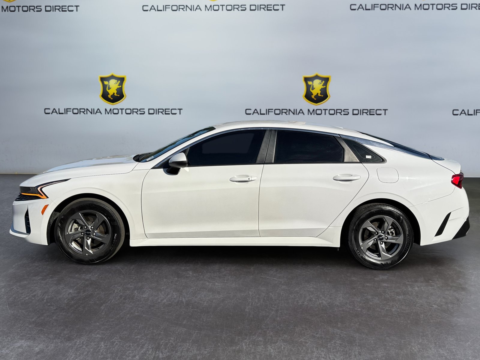 Used 2024 Kia K5 LXS FWD image 2