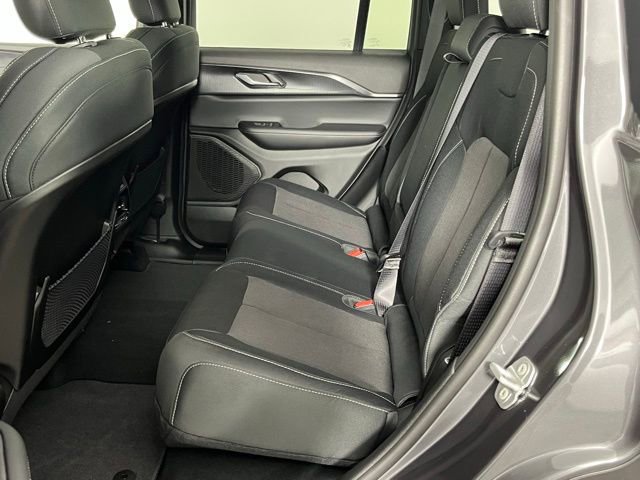 New 2025 Jeep Grand Cherokee Laredo X w/ Luxury Tech Group I image 26