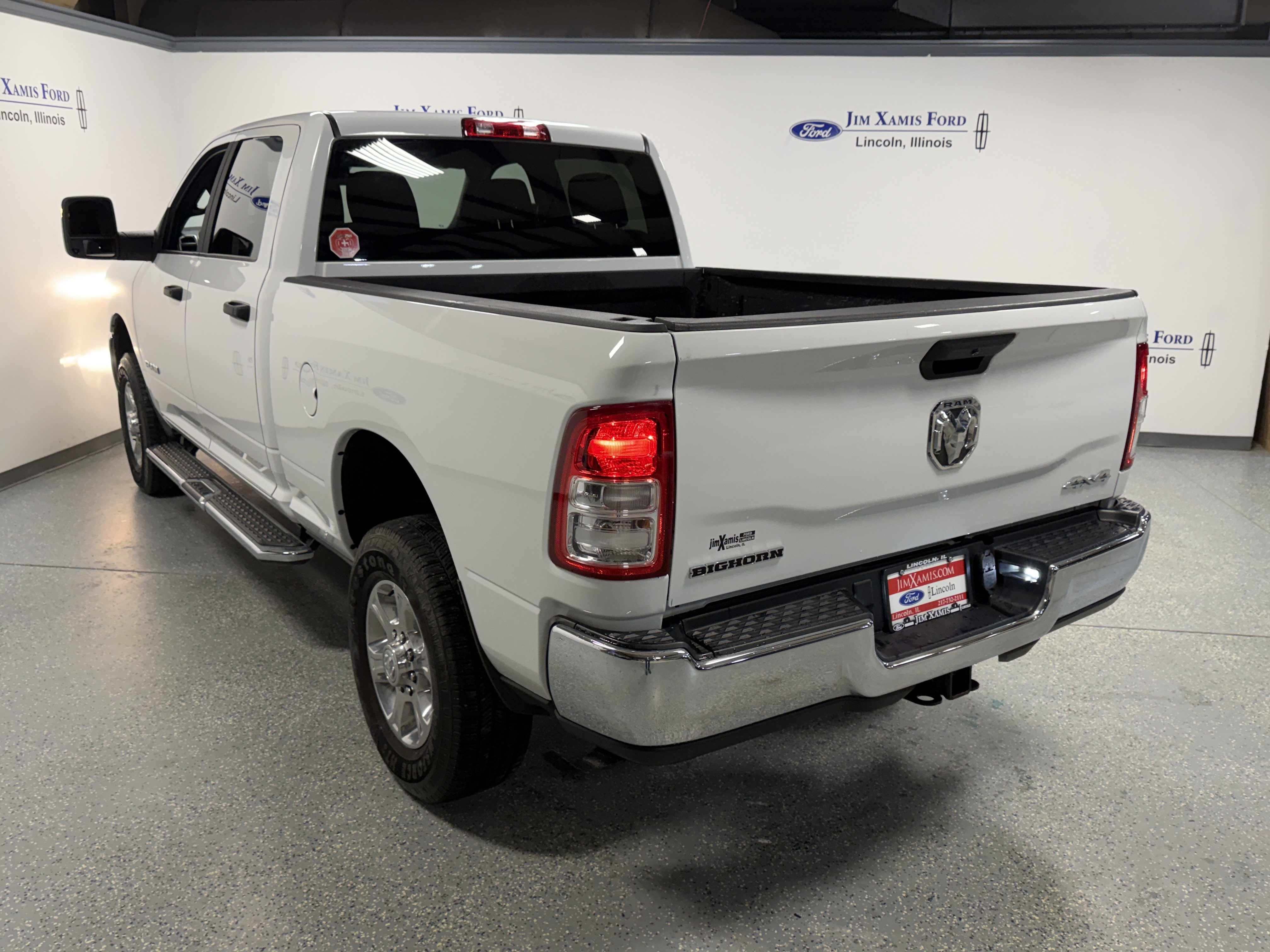 Used 2024 RAM 2500 Big Horn w/ Bed Utility Group image 4
