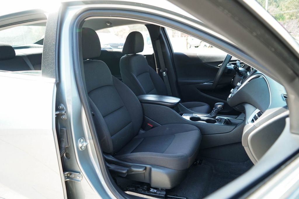 Used 2024 Chevrolet Malibu LT image 33