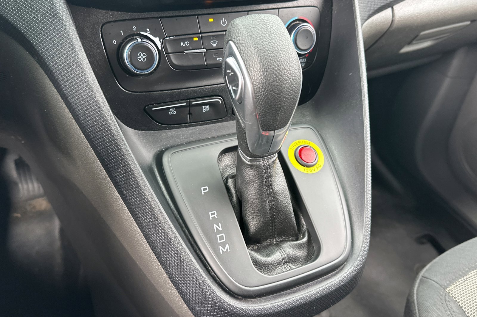 Used 2020 Ford Transit Connect XL image 19