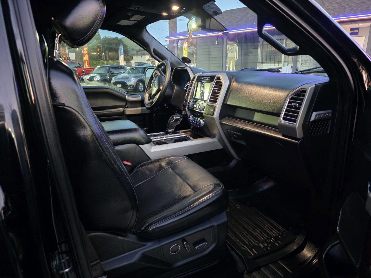 Used 2016 Ford F150 Lariat w/ Equipment Group 502A Luxury image 16