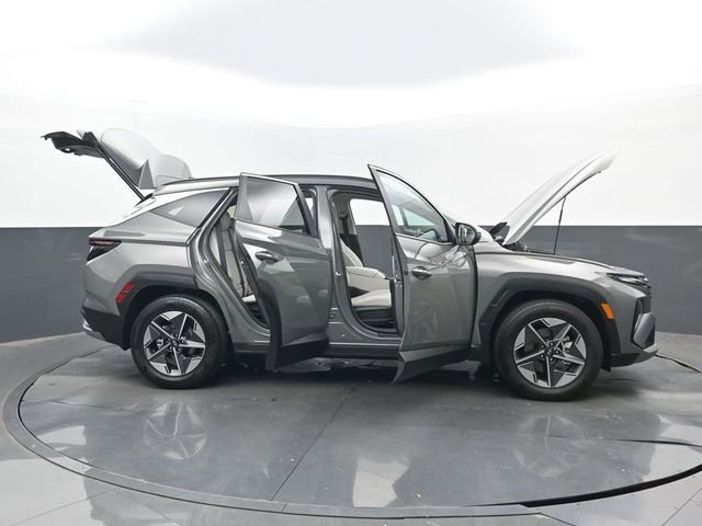 Used 2026 Hyundai Tucson SEL FWD image 31