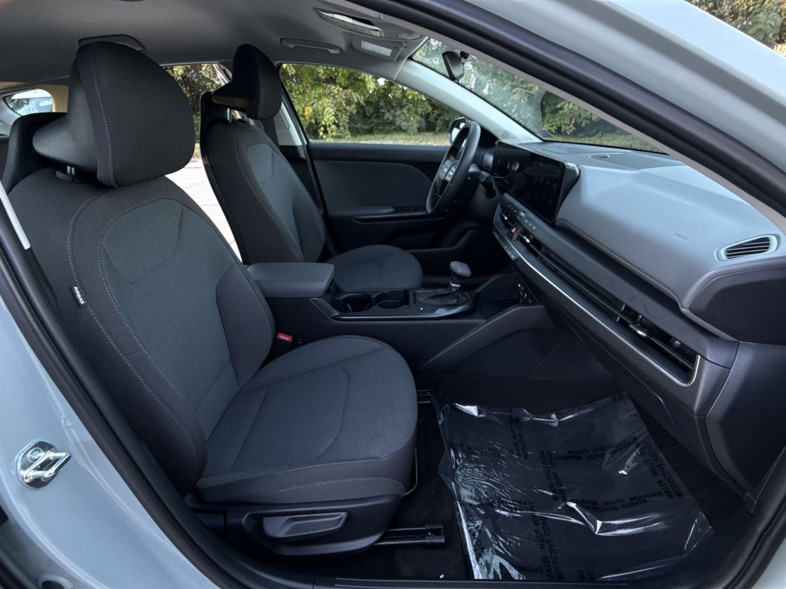 Used 2025 Kia K4 FWD image 31