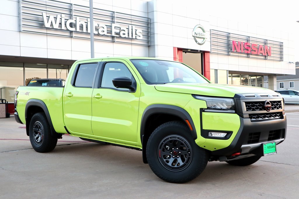 New 2026 Nissan Frontier PRO-4X w/ Pro-4x Convenience Package image 1