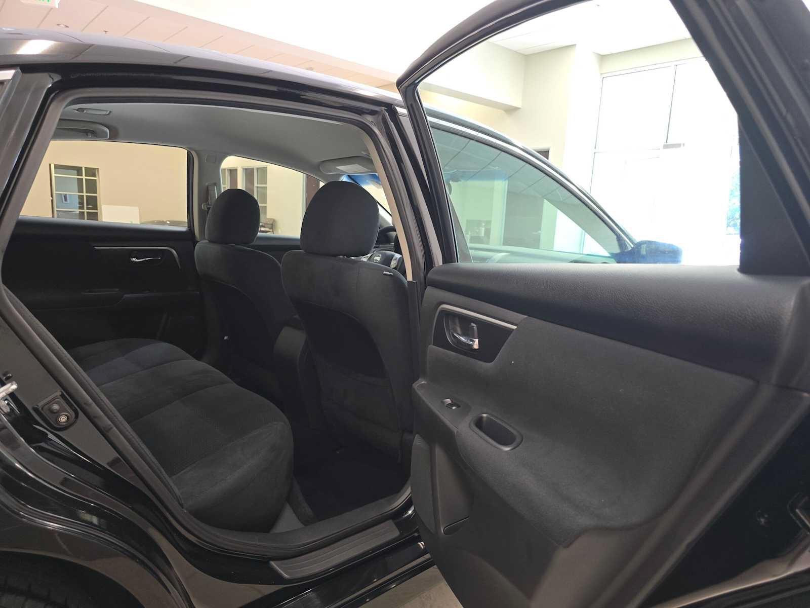 Used 2015 Nissan Altima 2.5 S FWD image 25