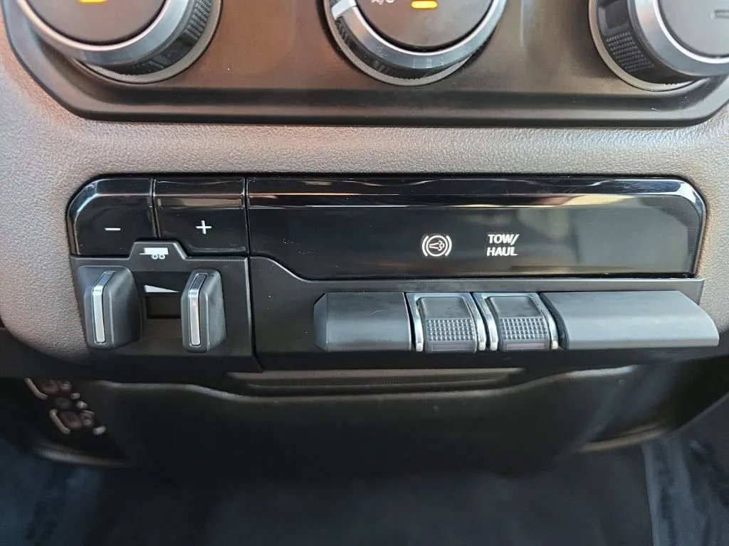 Used 2022 RAM 2500 Big Horn AWD/4WD image 30