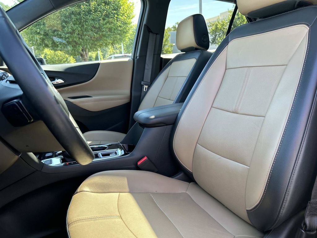 Used 2023 Chevrolet Equinox Premier AWD/4WD image 28