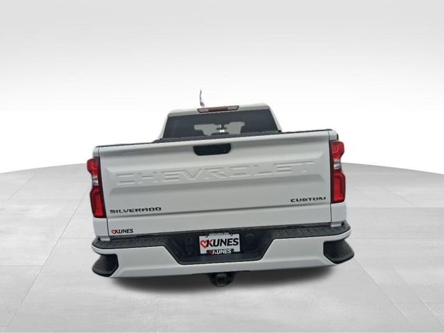 Used 2020 Chevrolet Silverado 1500 Custom w/ Custom Convenience Package image 9