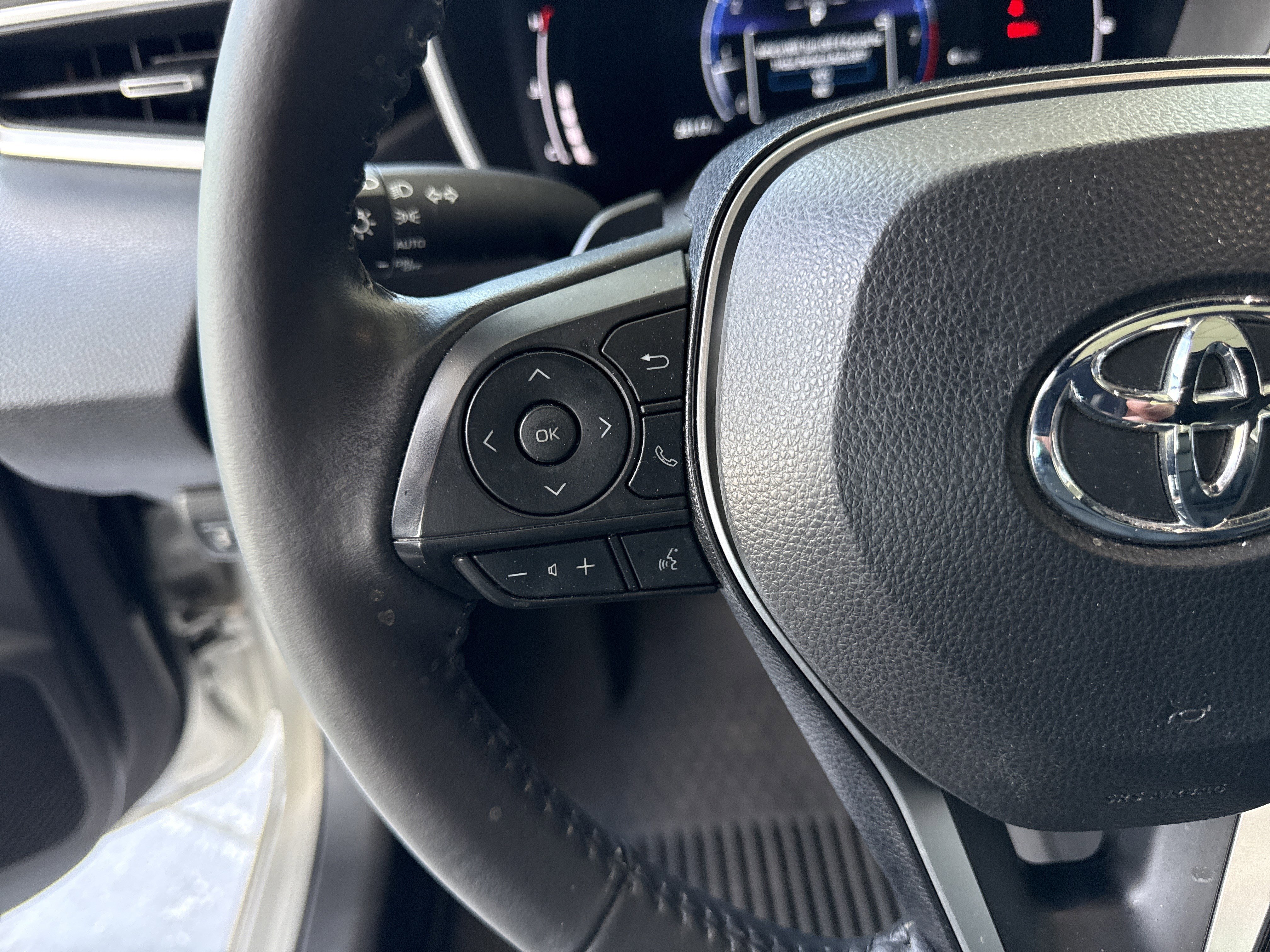 Used 2023 Toyota Corolla XSE w/ Carpet Mat Package (TMS) FWD image 18