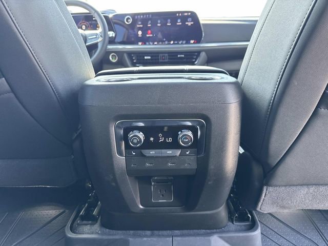 New 2026 Chevrolet Suburban Premier RWD image 27