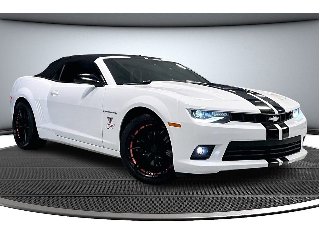 Used 2015 Chevrolet Camaro SS w/ RS Package image 2