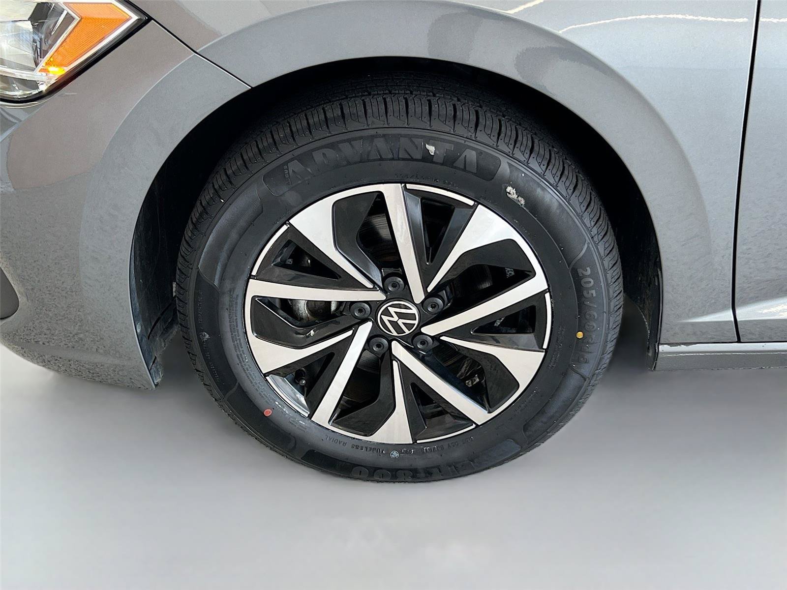 Used 2024 Volkswagen Jetta S FWD image 27