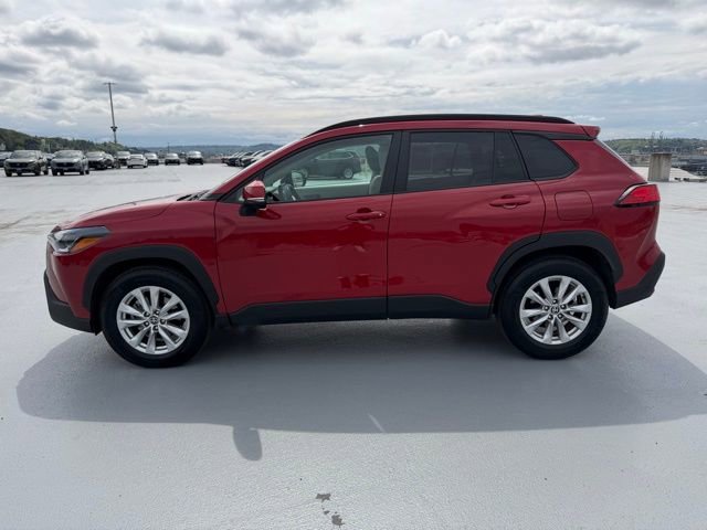 Used 2022 Toyota Corolla Cross LE AWD/4WD image 10