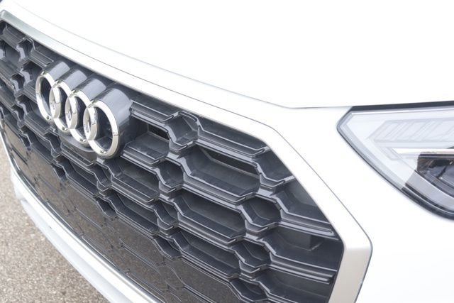 Used 2025 Audi Q5 2.0T Premium Plus image 11