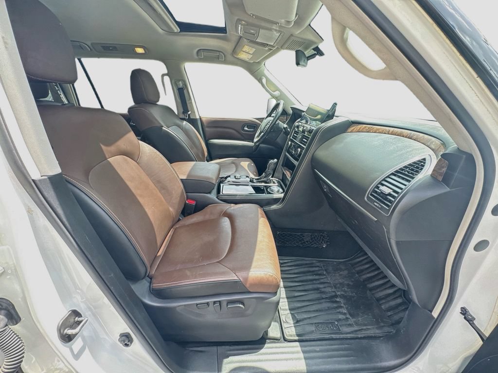 Certified 2024 INFINITI QX80 Premium Select w/ All-Season Package AWD/4WD image 30