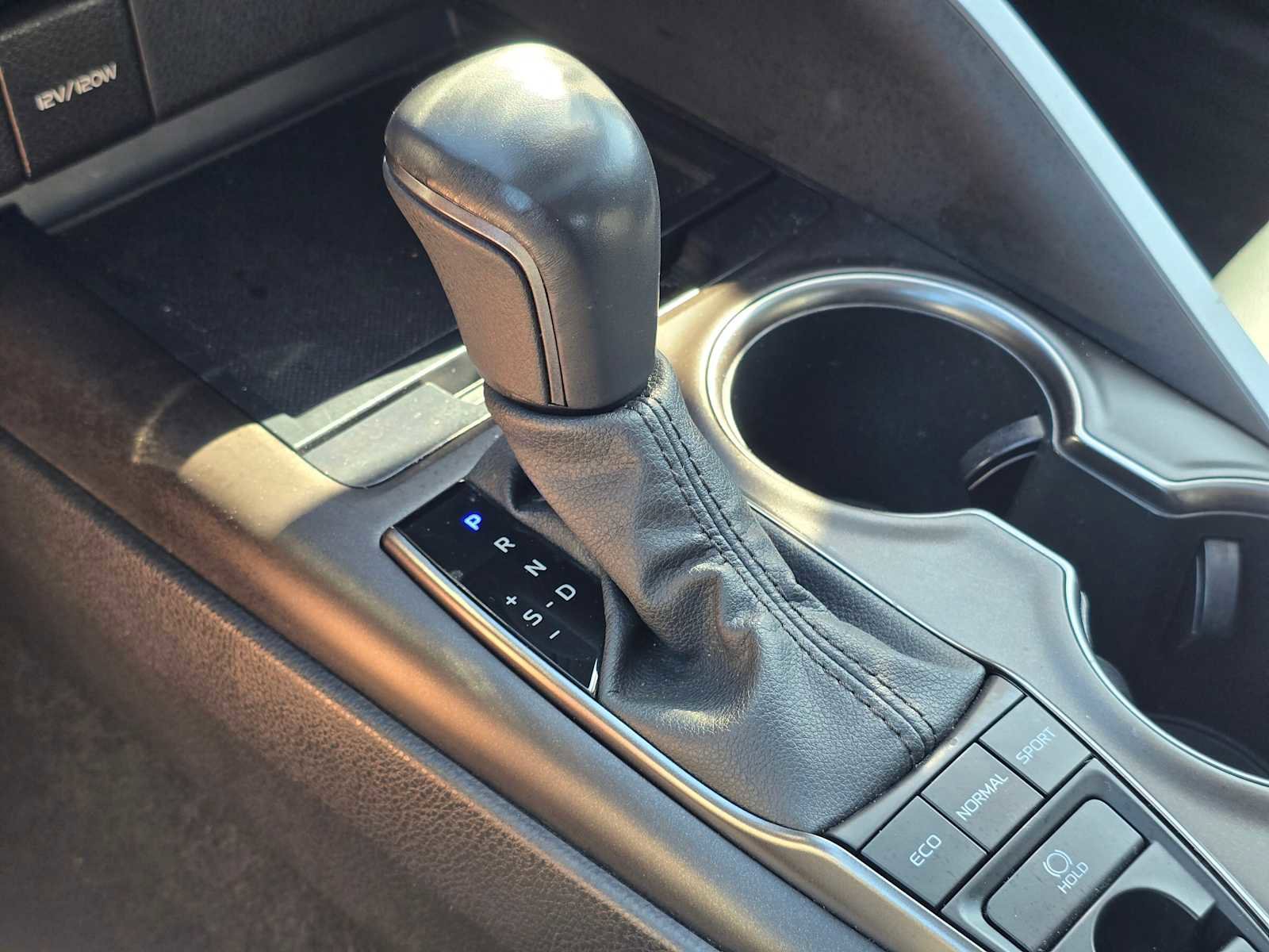 Certified 2022 Toyota Camry SE w/ Cold Weather Package image 36