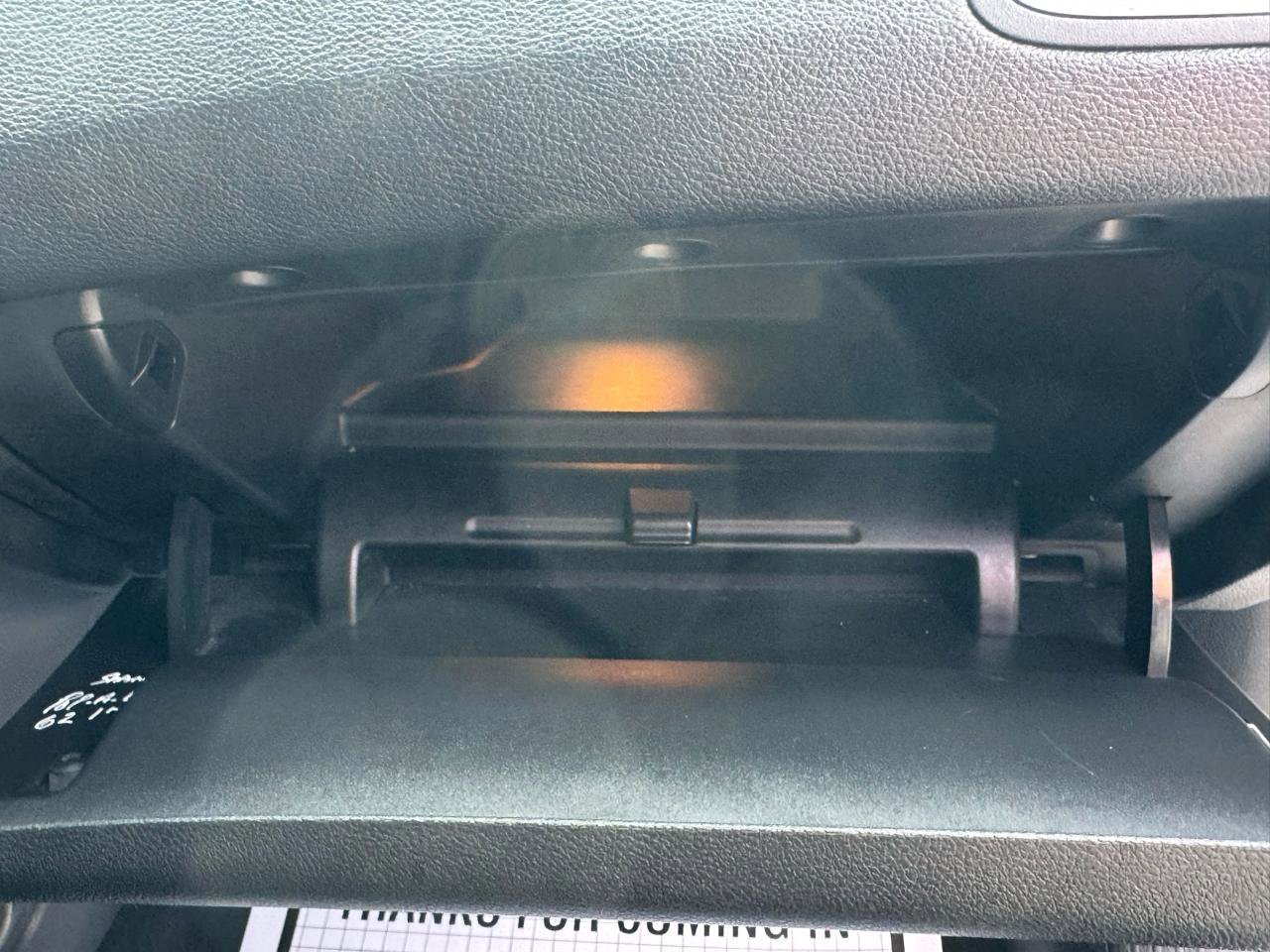 Used 2017 Chrysler 200 Limited Platinum image 35