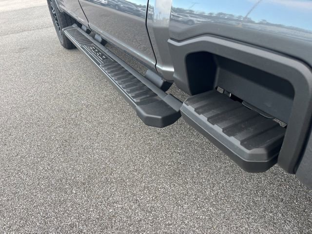 New 2026 Ford F250 Lariat w/ Black Appearance Package image 10