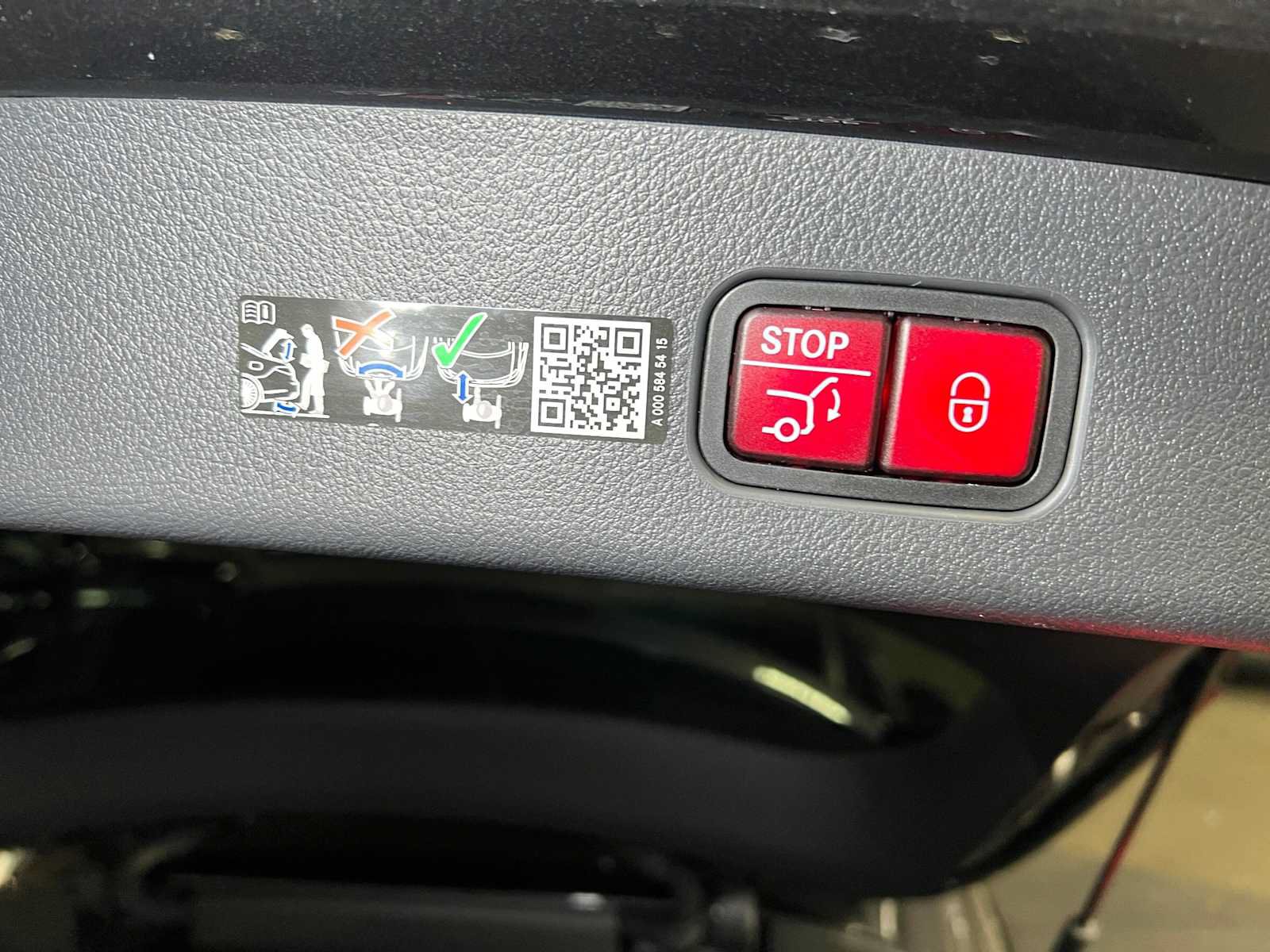 Used 2026 Mercedes-Benz GLC 300 4MATIC image 17