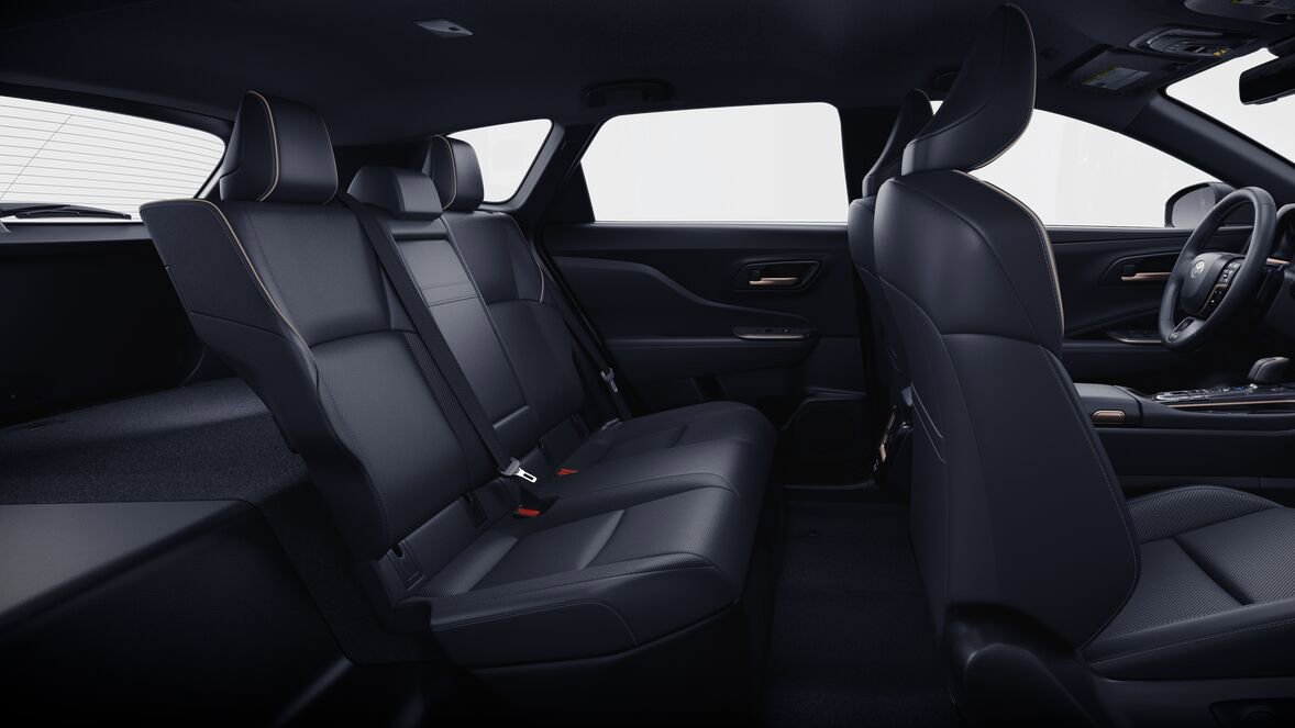 New 2026 Toyota Crown Signia XLE image 9