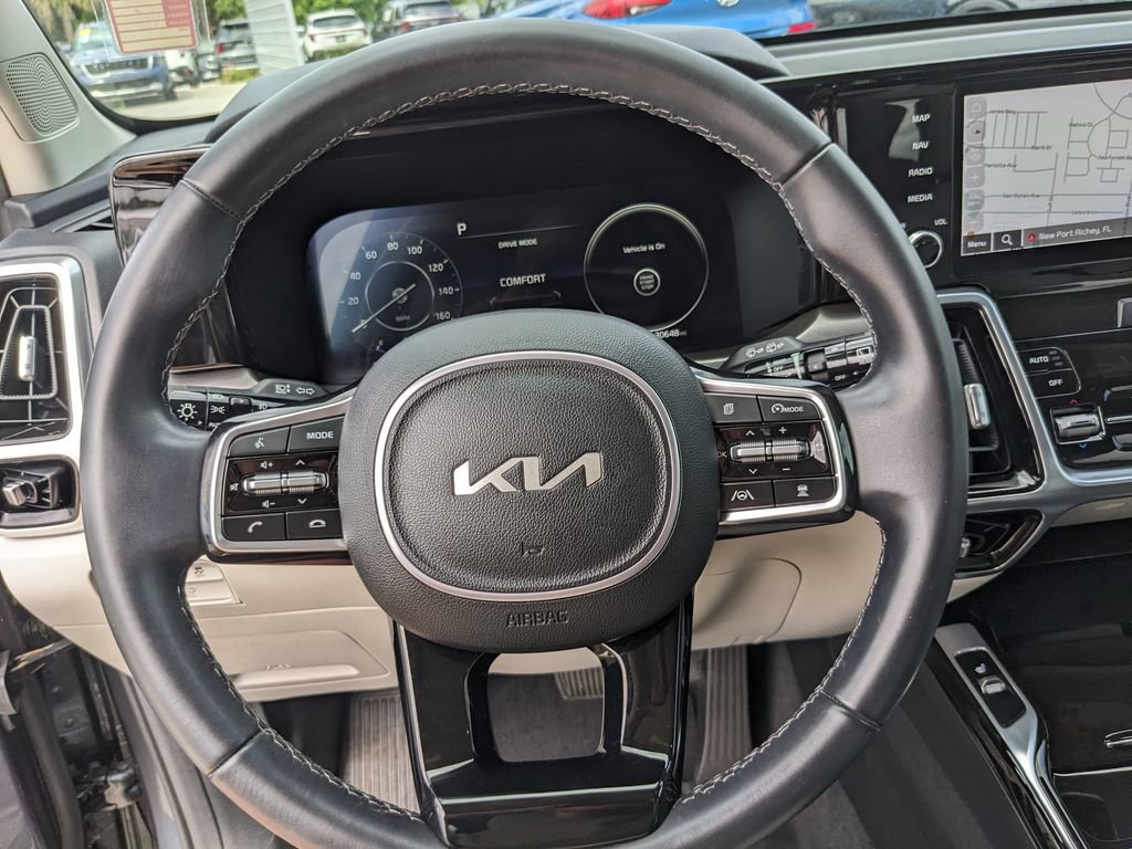 Certified 2023 Kia Sorento SX FWD image 30