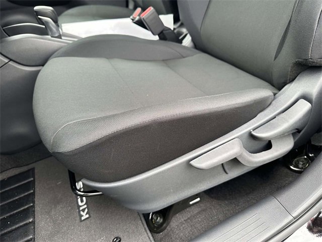 New 2025 Nissan Kicks Play S w/ Interior Electronics Package image 15