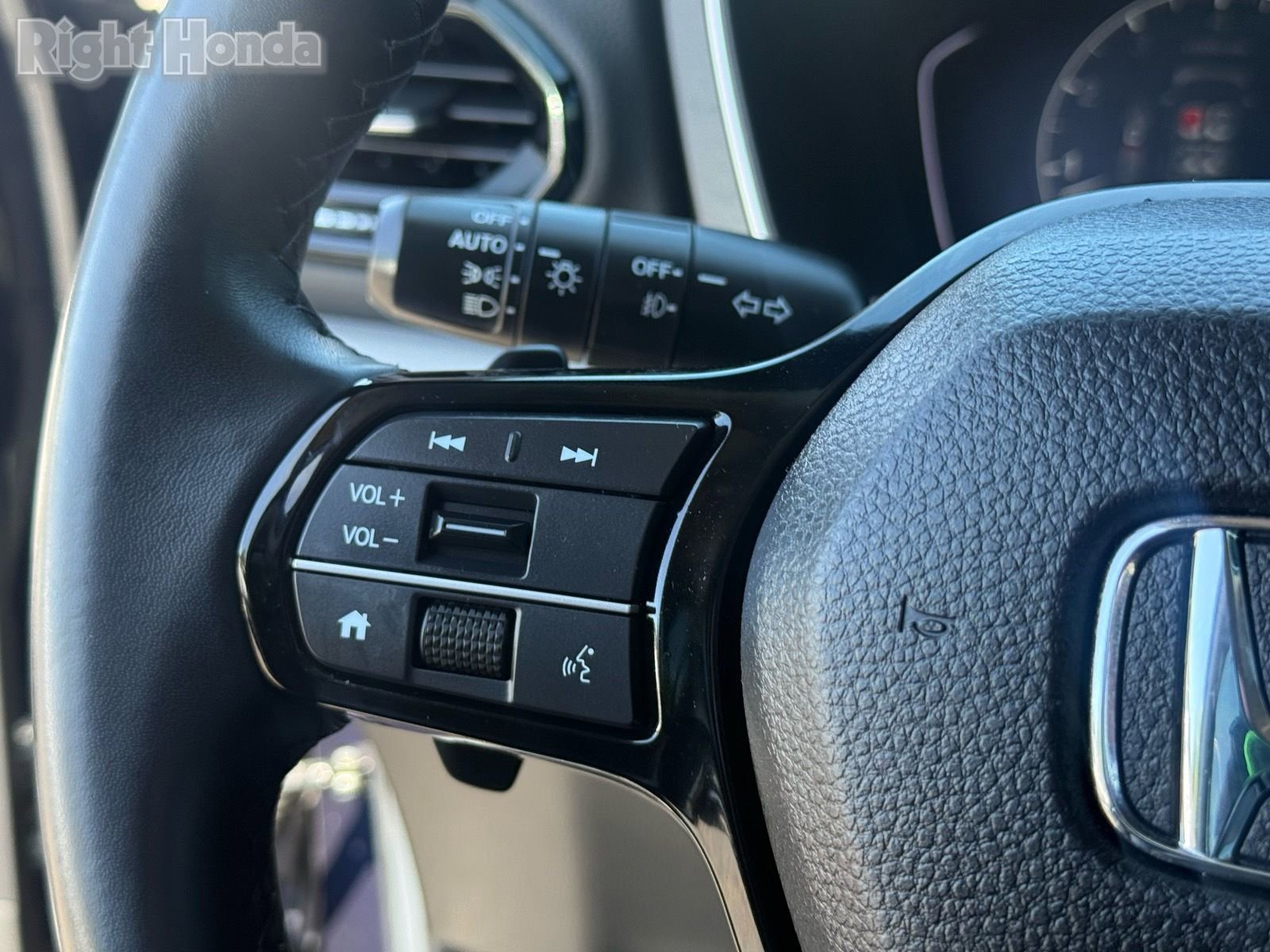 Certified 2025 Honda Pilot EX-L image 18