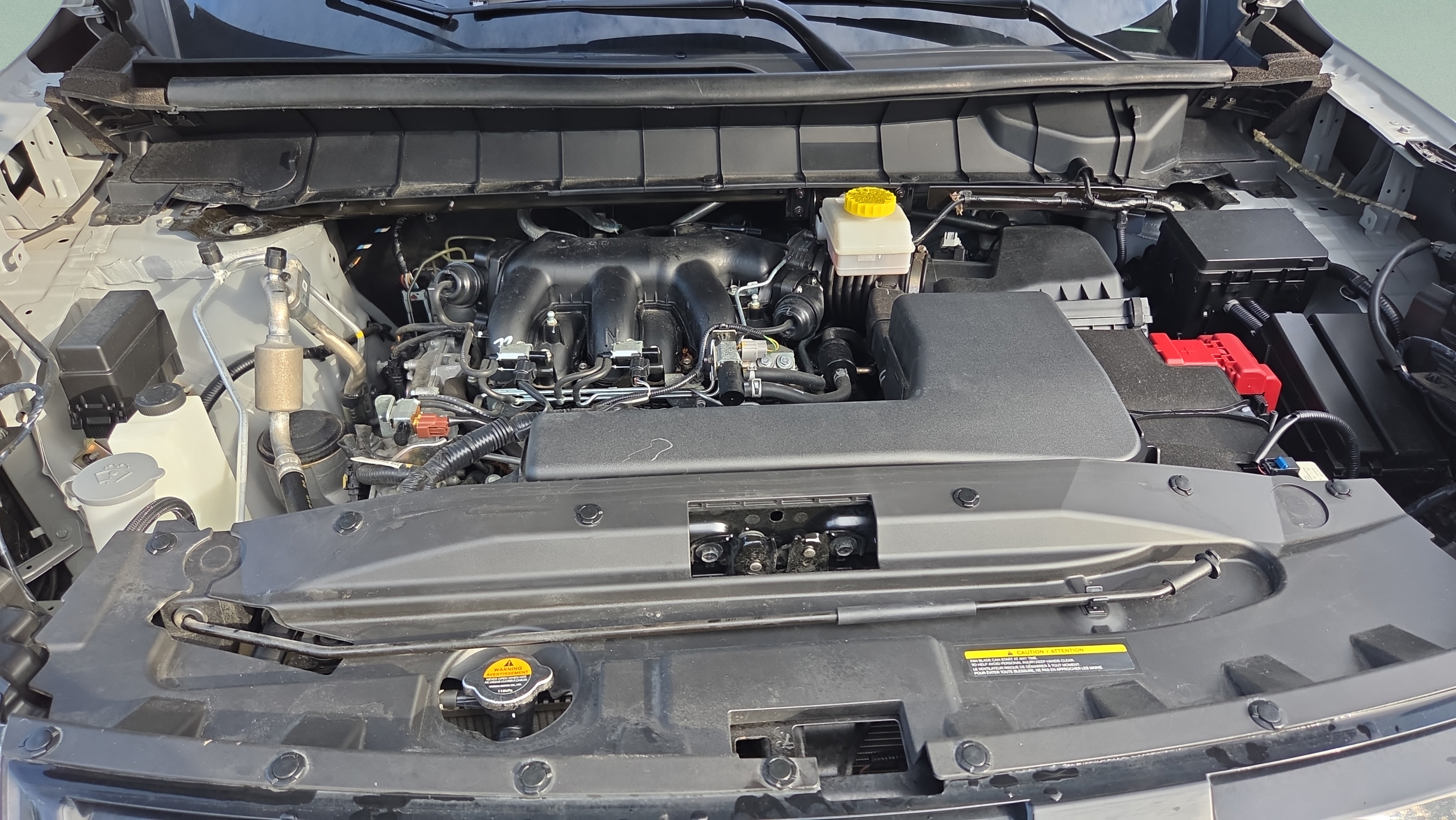 Used 2025 Nissan Pathfinder SV FWD image 17