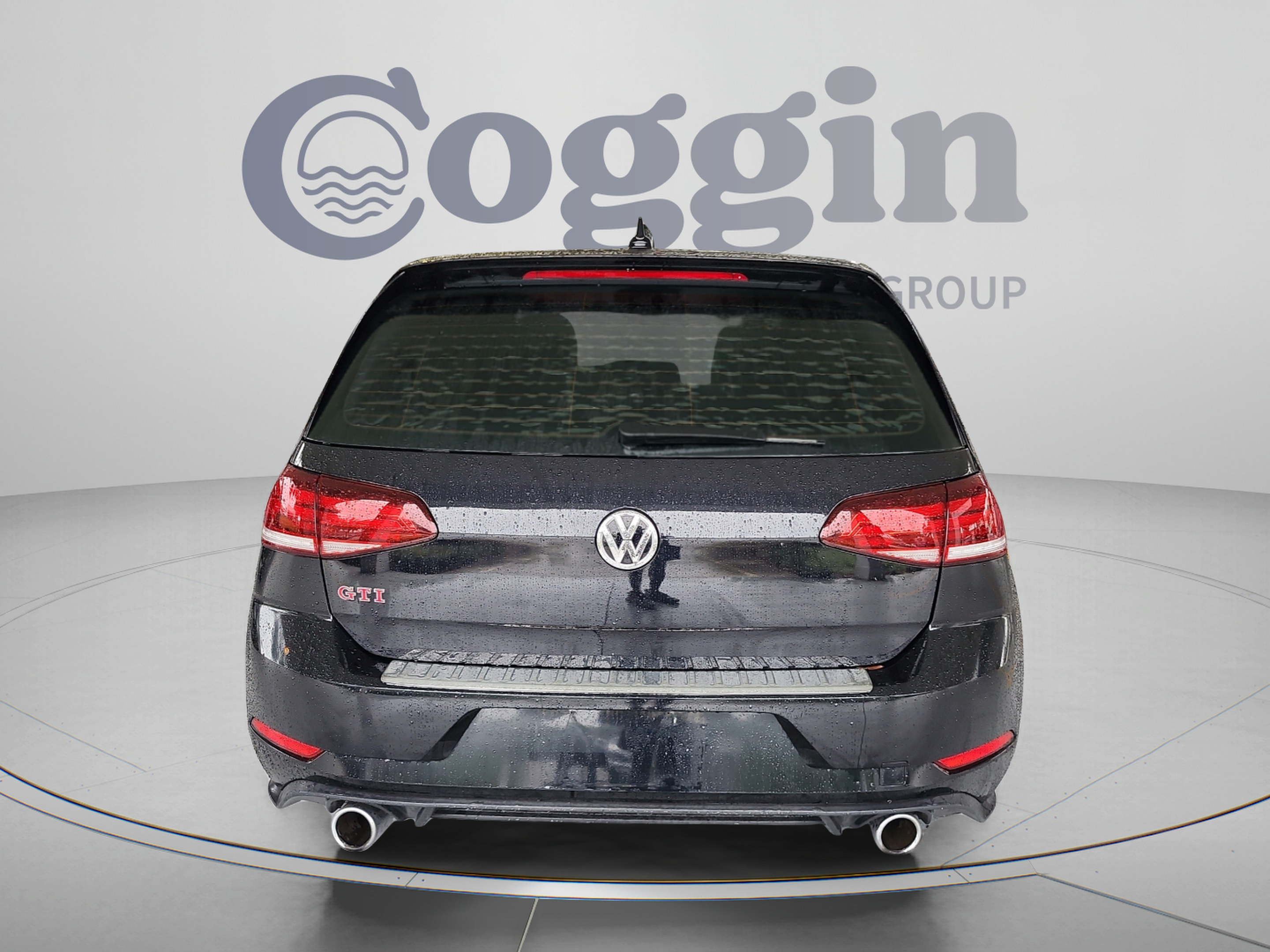 Used 2019 Volkswagen Golf 4-Door FWD image 4
