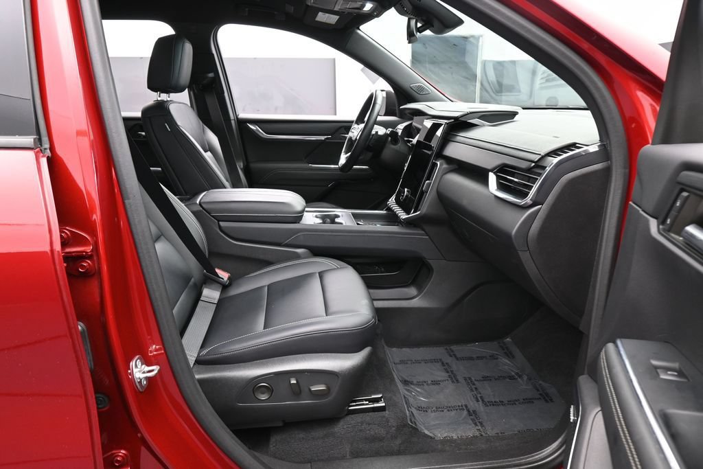 Used 2024 GMC Acadia Elevation w/ Luxury Package FWD image 48